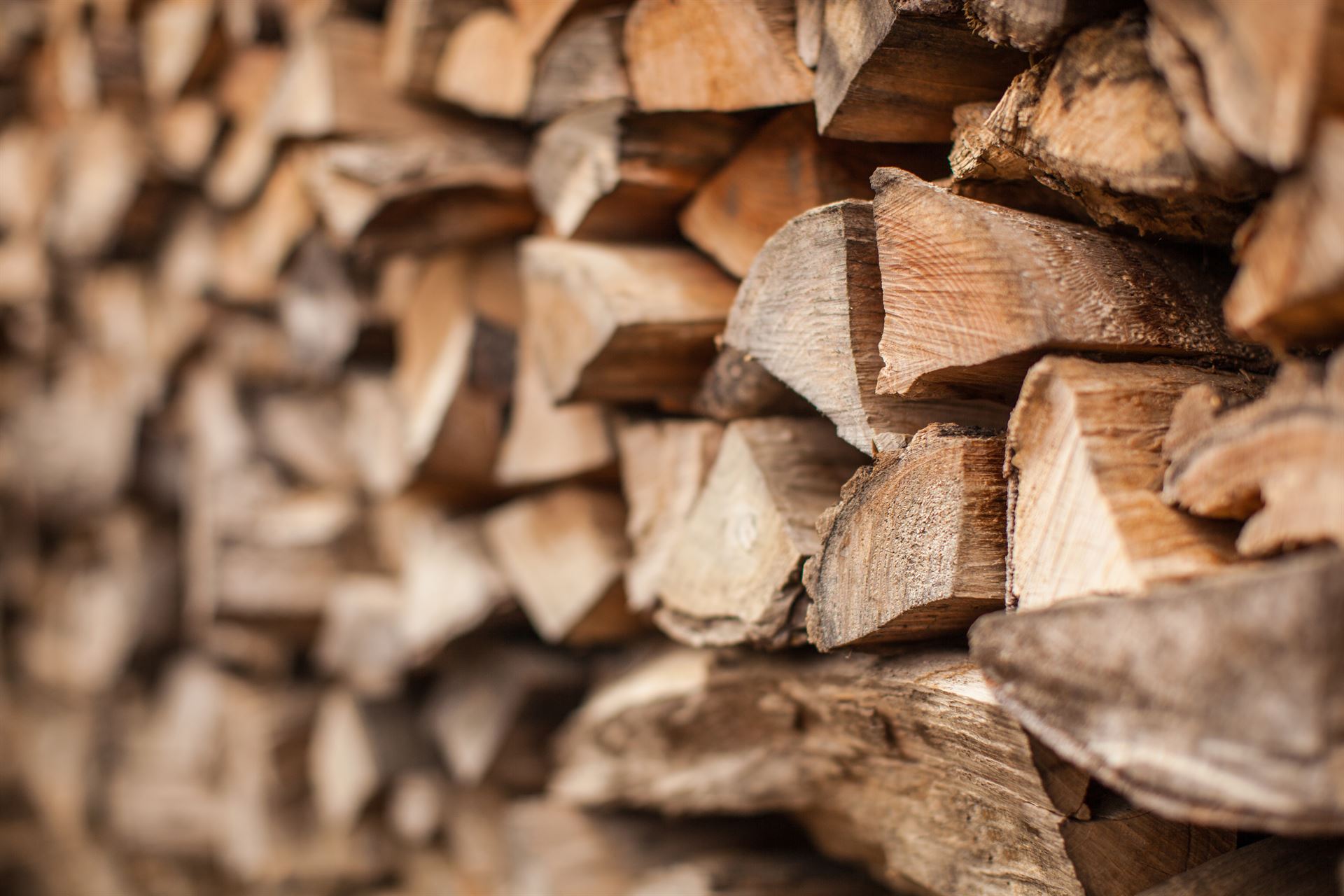 Bois de chauffage dans le Doubs